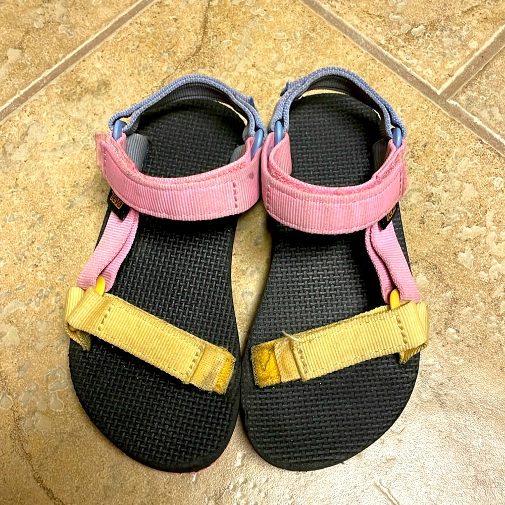 Teva sandals girls 12